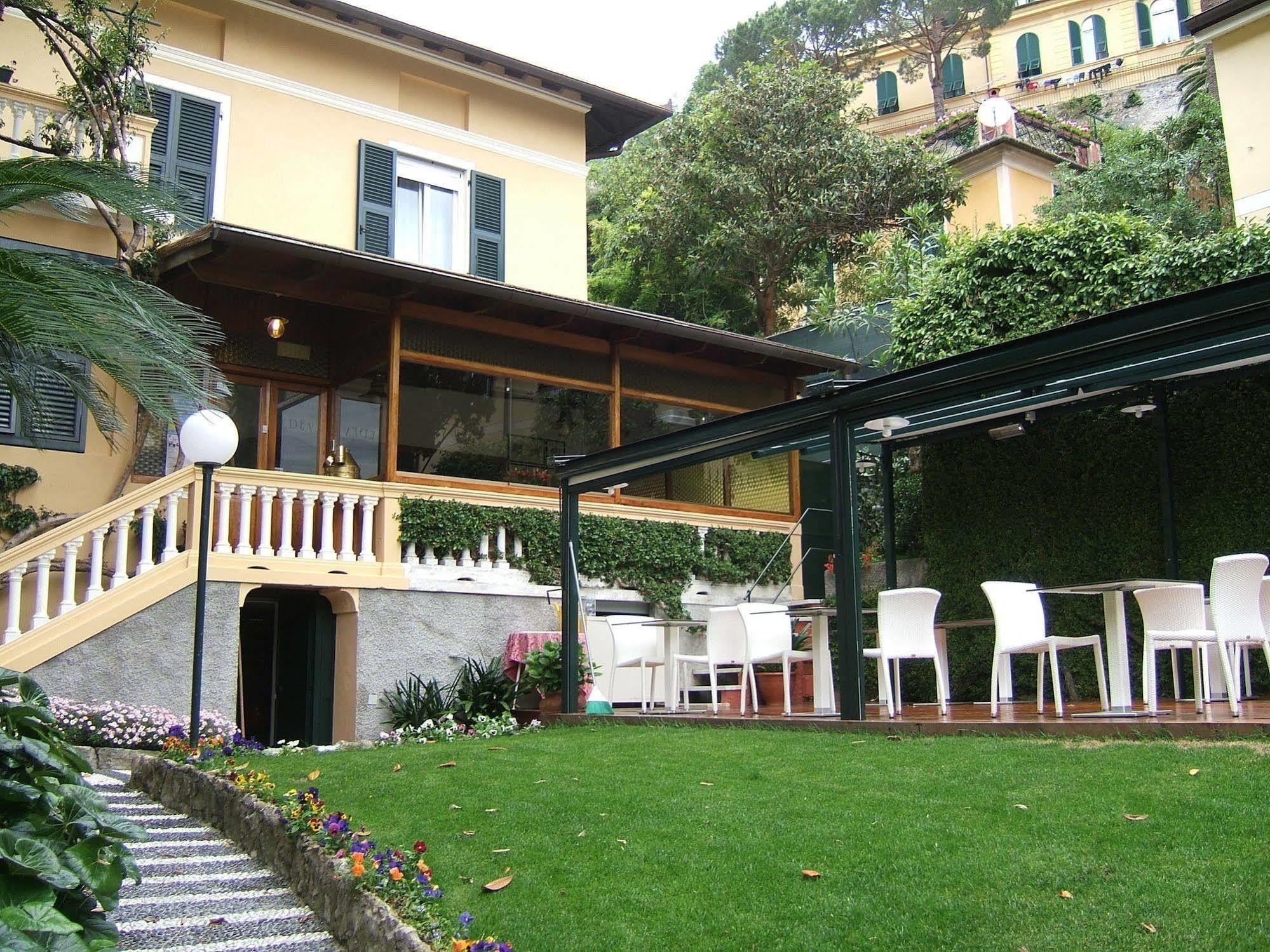 Eden Hotel 3*
